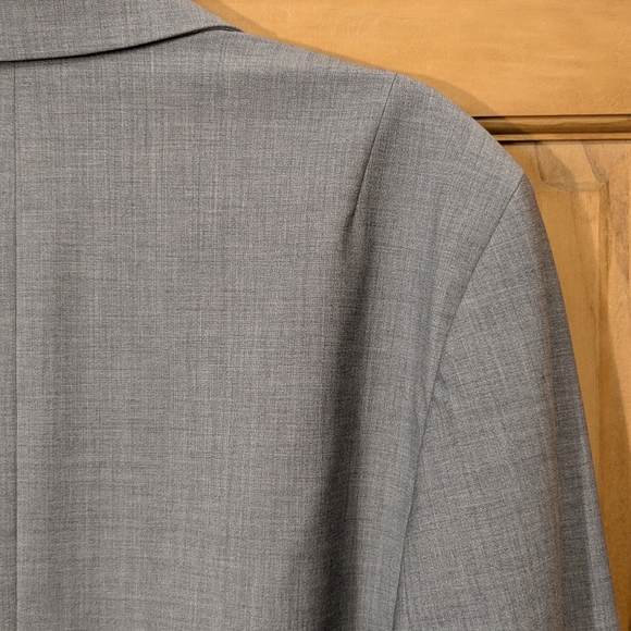 Talbots Women's Classic Gray Suit Jacket - Picture 11 of 13